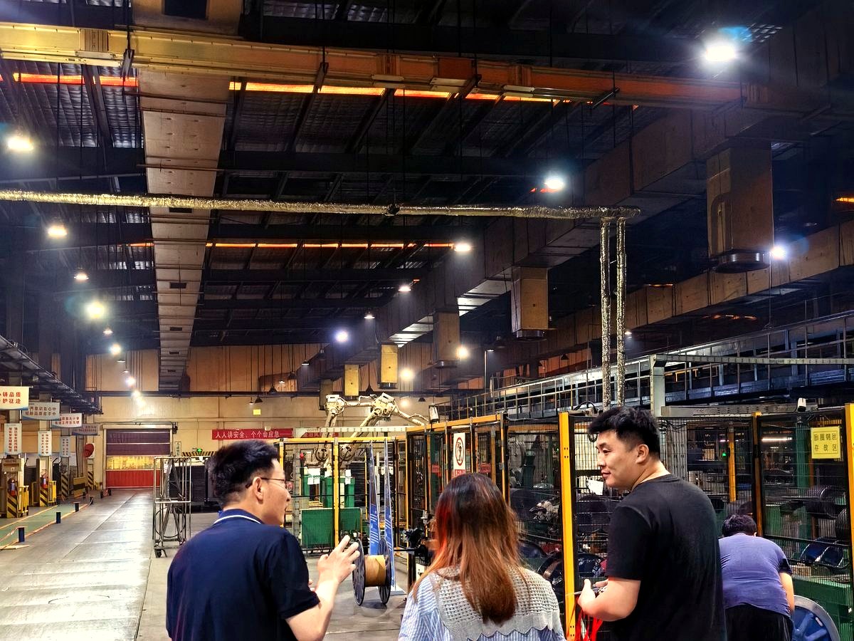 华非易达团队在山东集团轮胎工厂考察